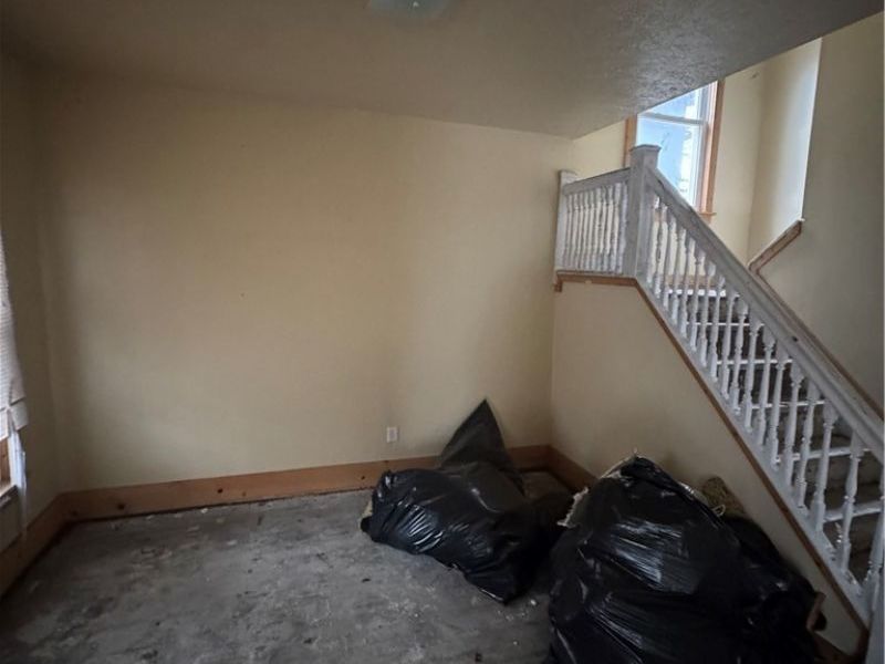 563 E 103rd Street , Cleveland, OH 44108 Photo 10