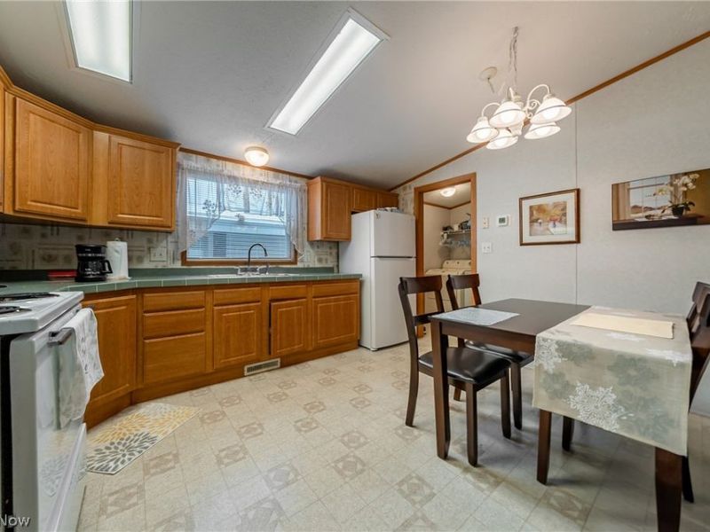 2700 Brookpark Road, Unit 513, Cleveland, OH 44134 Photo 12