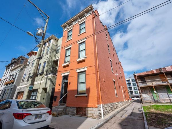 206 Wade Street, Cincinnati, OH 45202
