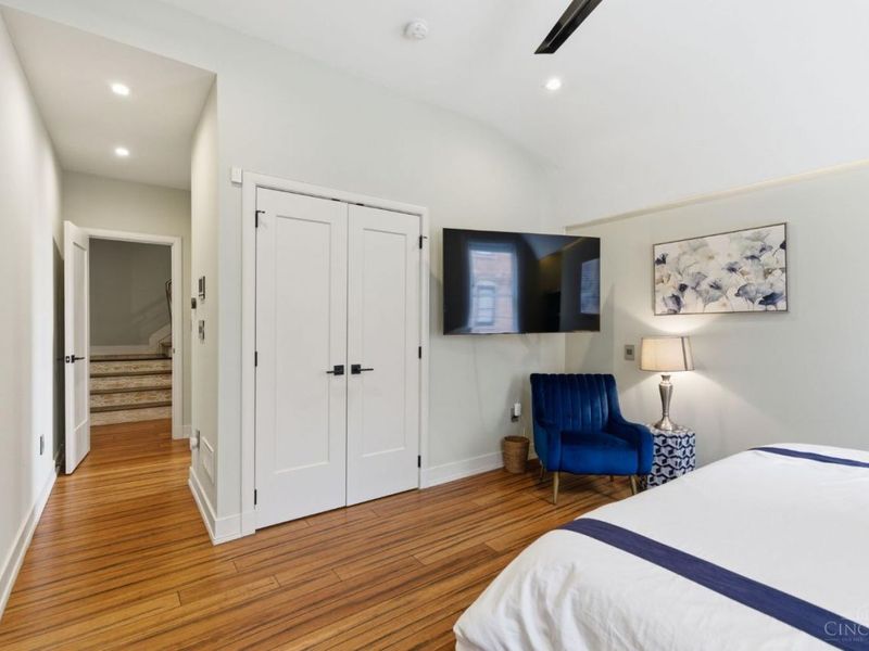 206 Wade Street, Cincinnati, OH 45202 Photo 14