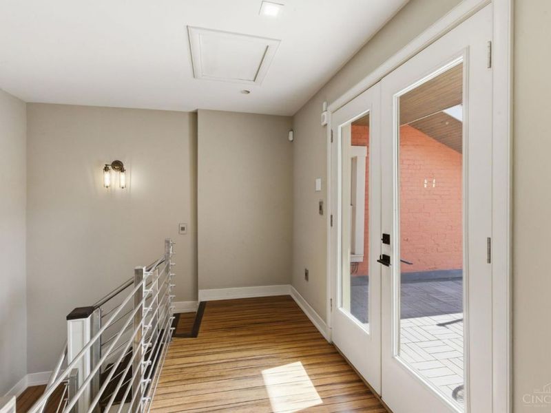 206 Wade Street, Cincinnati, OH 45202 Photo 25