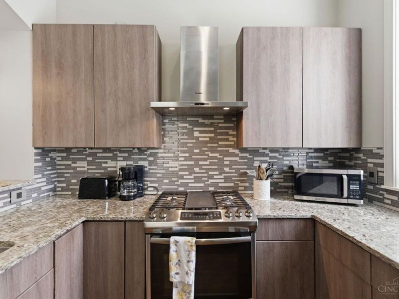 206 Wade Street, Cincinnati, OH 45202 Photo 5