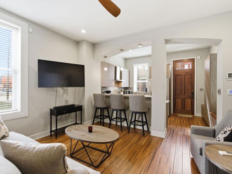 206 Wade Street, Cincinnati, OH 45202 Photo 8