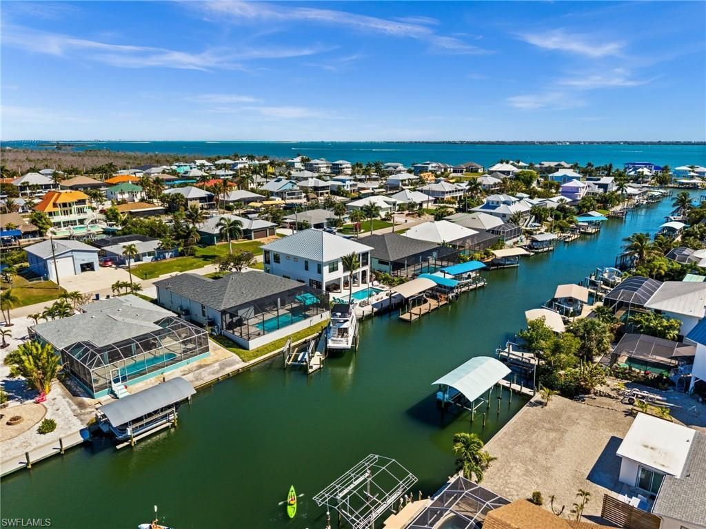 2443 Carambola Ln, Saint James City, FL 33956 Photo