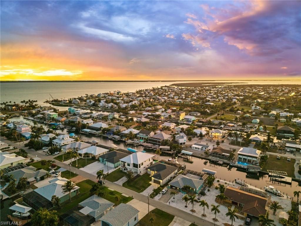 2443 Carambola Ln, Saint James City, FL 33956 Photo