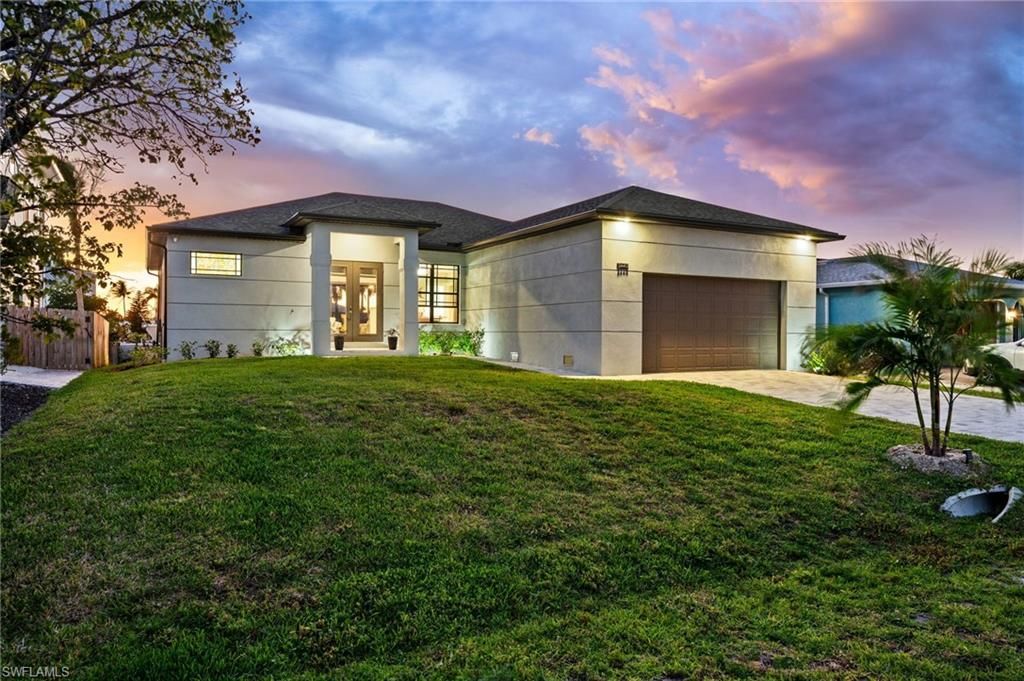 2443 Carambola Ln, Saint James City, FL 33956 Photo