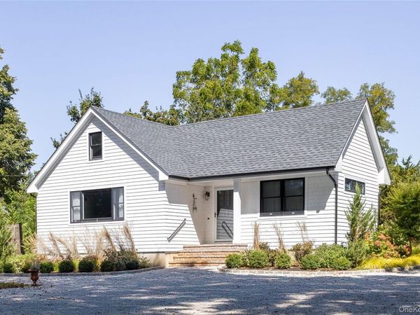 1260 Main Road , Jamesport, NY 11901