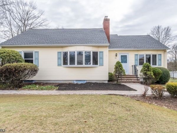 119 Reynolds Ave, Parsippany-Troy Hills, NJ 07054