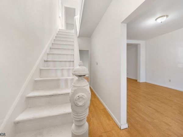 838 Rebecca Pl, Elizabeth, NJ 07201