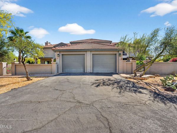 7220 E MARY SHARON Drive, Unit 111, Scottsdale, AZ 85266