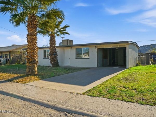 427 W GREENWICH Road, Kearny, AZ 85137