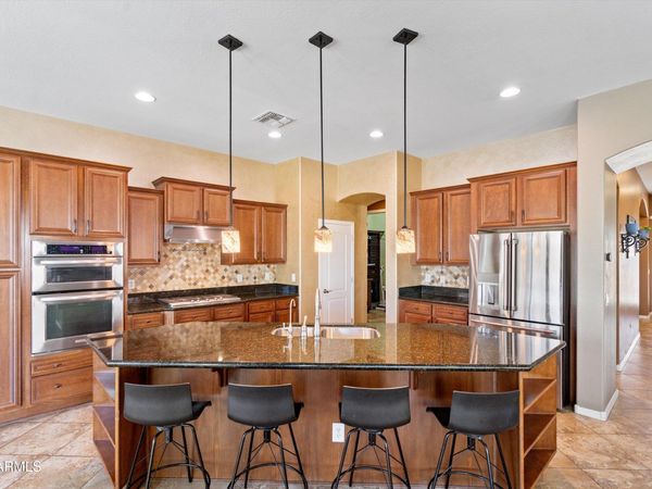 19210 W OREGON Avenue, Litchfield Park, AZ 85340