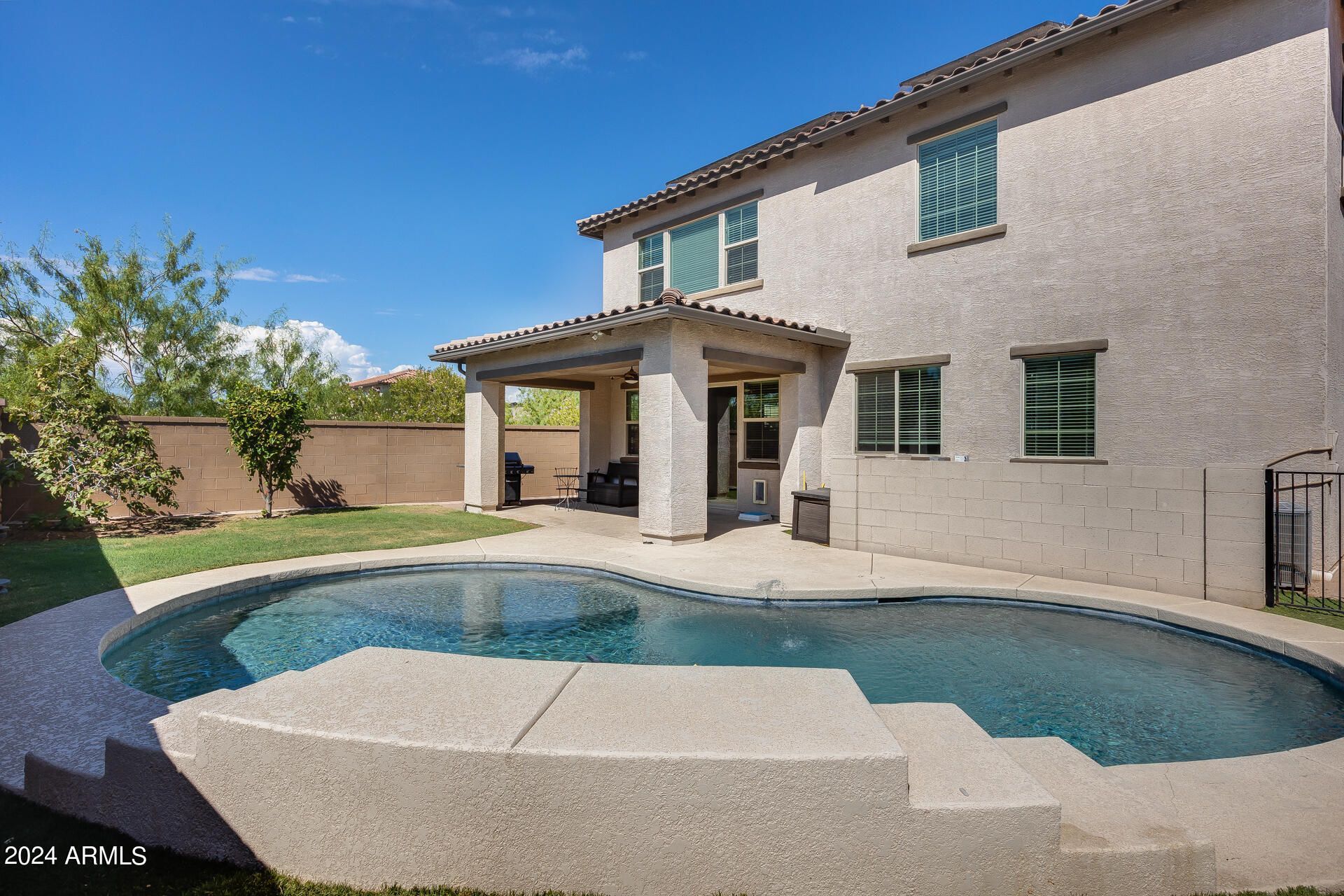 130 N Bay Drive, Gilbert, AZ 85233 Main Photo