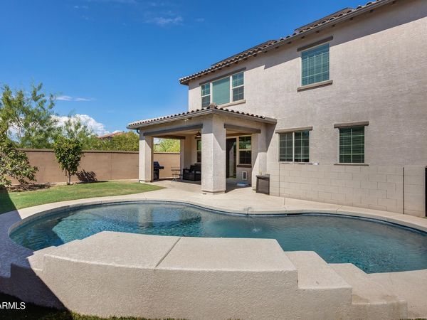 130 N BAY Drive, Gilbert, AZ 85233