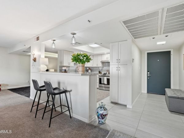 7840 E CAMELBACK Road, Unit 211, Scottsdale, AZ 85251