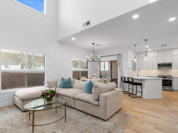 3006 N 37TH Street, Unit 4, Phoenix, AZ 85018