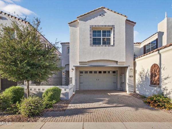 1568 E SHANNON Street, Gilbert, AZ 85295
