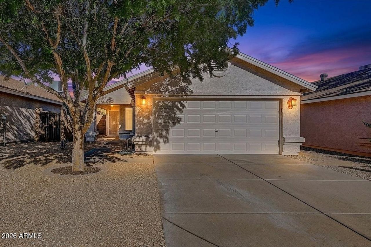 20819 N 1ST Avenue Phoenix, AZ 85027
