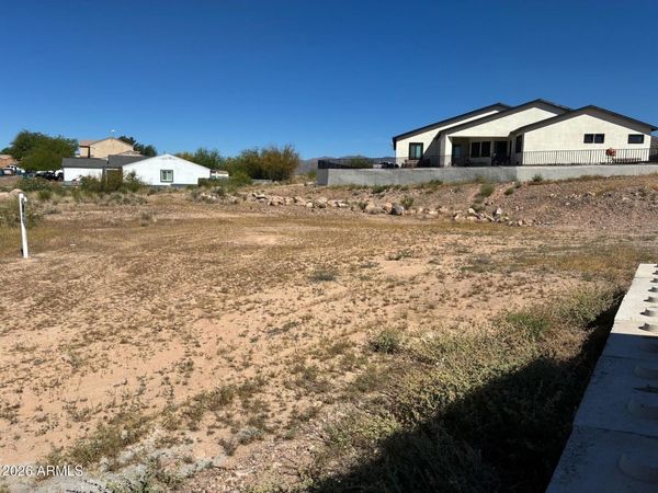 393 W Highlands Drive W, Unit 35, Superior, AZ 85173