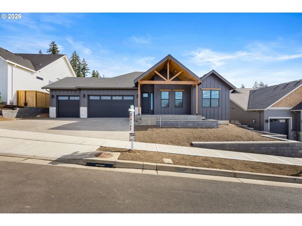 14902 Pomidor PL, Oregon City, OR 97045