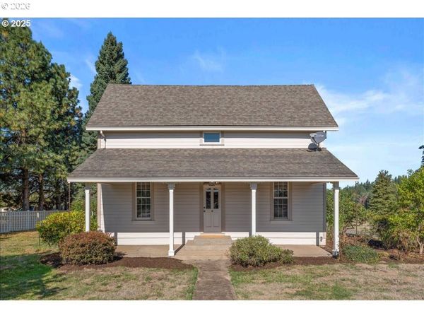 36175 S HIGHWAY 213, Molalla, OR 97038