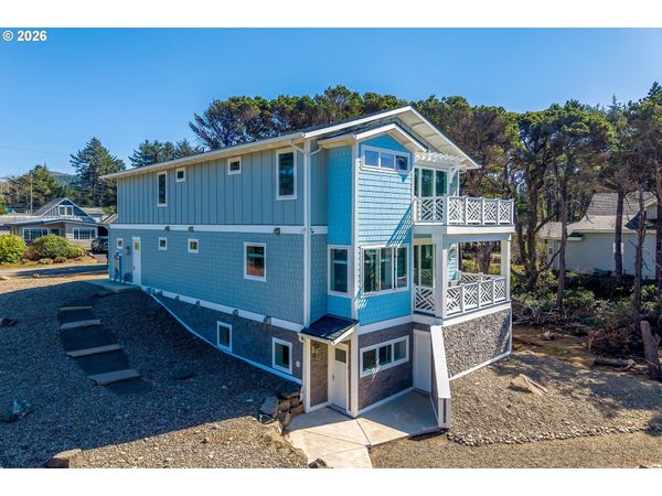 6785 GLEN AVE, Gleneden Beach, OR 97388