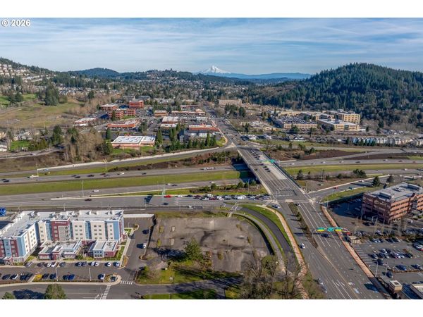 9155 SE SUNNYSIDE RD, Happy Valley, OR 97015