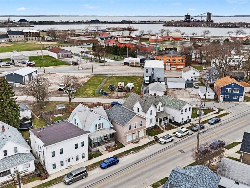 630 W 6th Street, Port Clinton, OH 43452 Photo 9