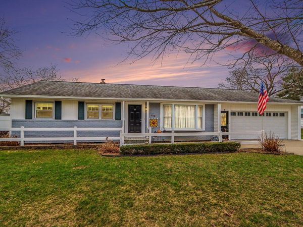 418 Larkspur Avenue, Portage, MI 49002