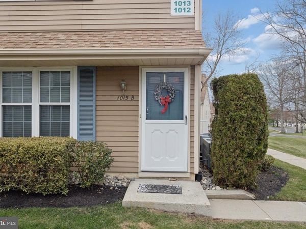 1015 B SCOTSWOOD COURT, MOUNT LAUREL, NJ 08054