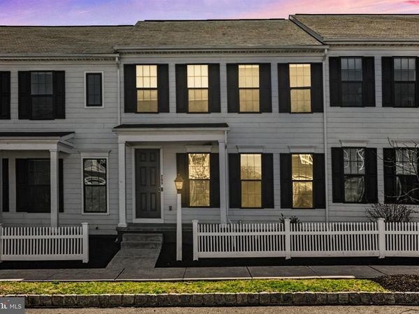 205 HOKE FARM WAY, MECHANICSBURG, PA 17050