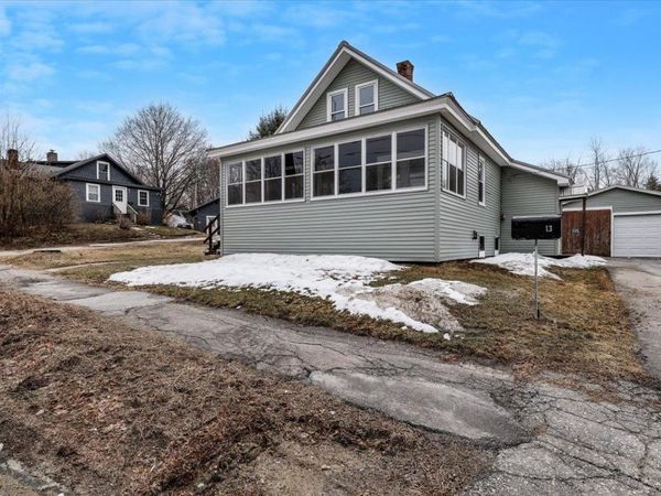 13 Hawthorne Street, Plymouth, NH 03264