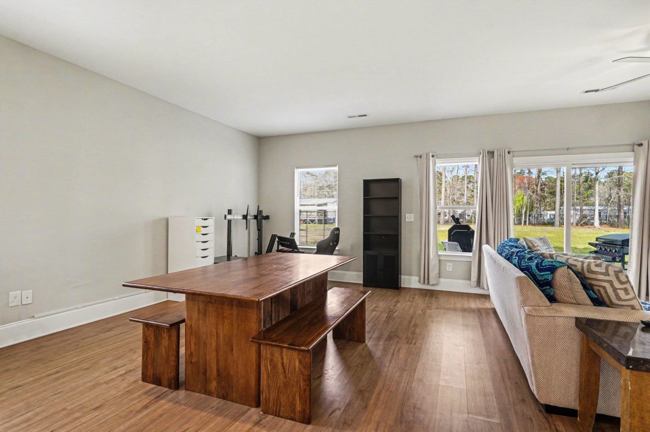 3390 Cypress Dr. Photo 6