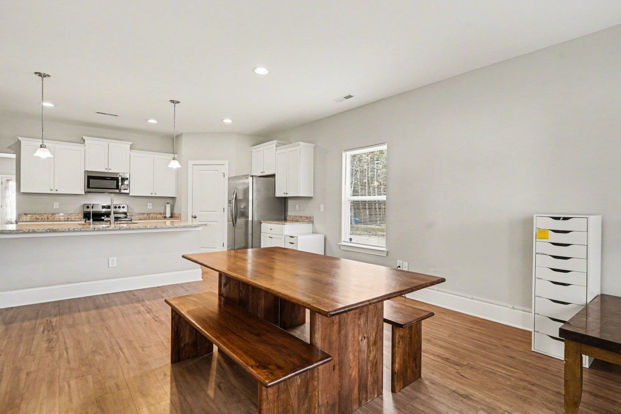 3390 Cypress Dr. Photo 7