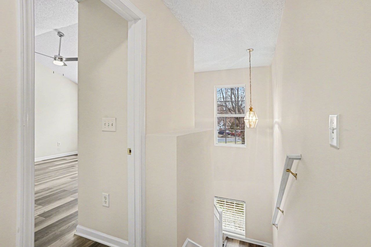 1037 Stanton Pl. Photo 12