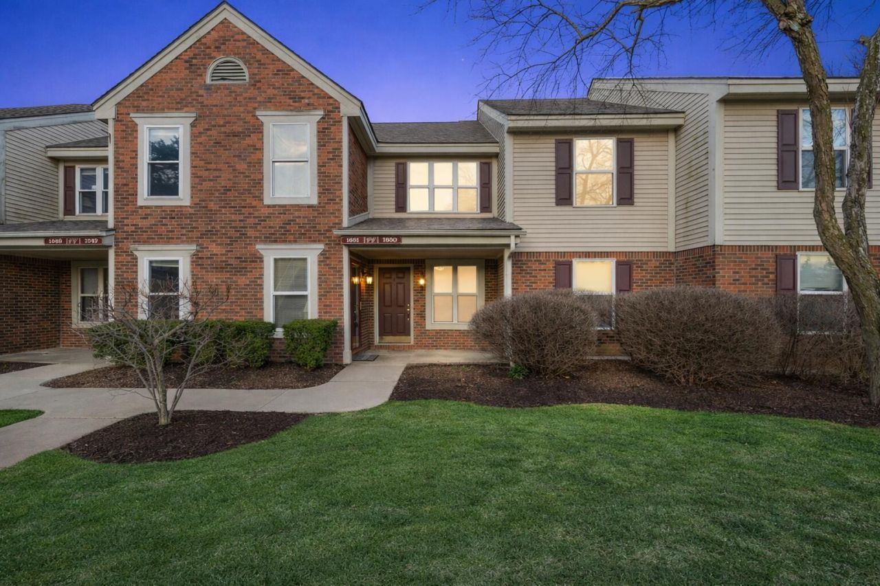 1651 Emerson Circle, Rochester Hills, MI 48307 Main Photo