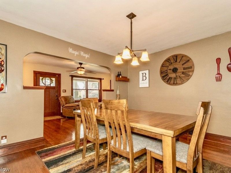 1383 Churchill Road, Lyndhurst, OH 44124 Photo 10