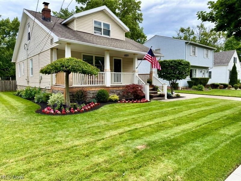 1383 Churchill Road, Lyndhurst, OH 44124 Photo 2