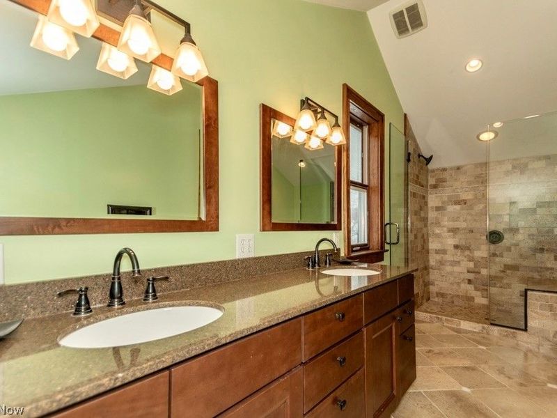 1383 Churchill Road, Lyndhurst, OH 44124 Photo 24