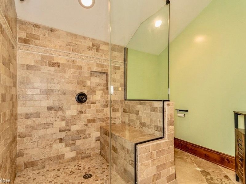 1383 Churchill Road, Lyndhurst, OH 44124 Photo 25