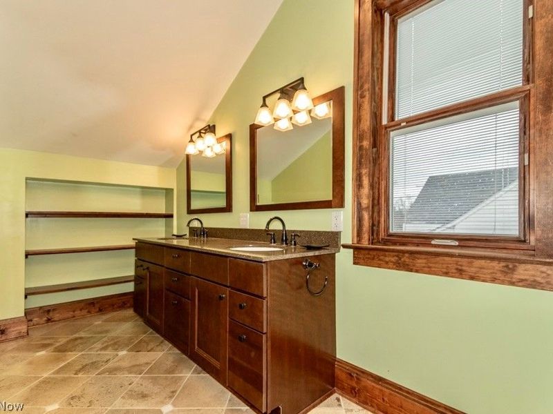 1383 Churchill Road, Lyndhurst, OH 44124 Photo 26