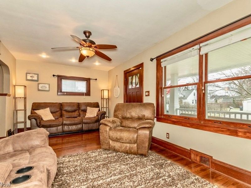 1383 Churchill Road, Lyndhurst, OH 44124 Photo 7