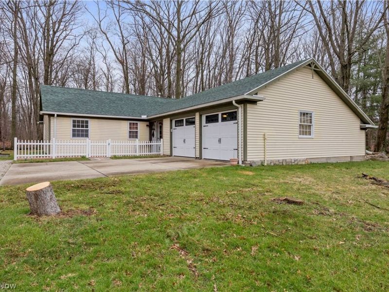 11923 Green Road, Wakeman, OH 44889 Photo 2