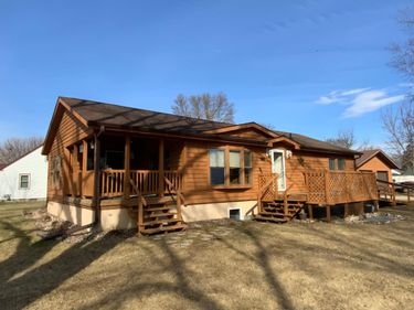 231 Park Street N, Eden Valley, MN 55329
