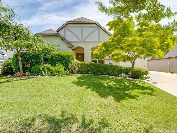 220 Parkview Drive, Aledo, TX 76008