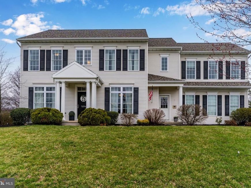 7374 Country View Drive, Harrisburg, PA 17112 Main Photo