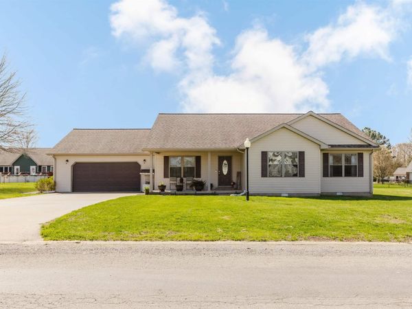 1204 Prestwicke Drive, Herrin, IL 62948