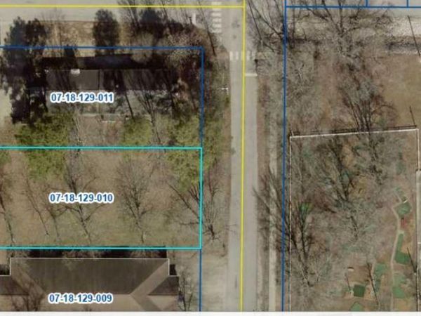 1406 N GARFIELD Street, Marion, IL 62959