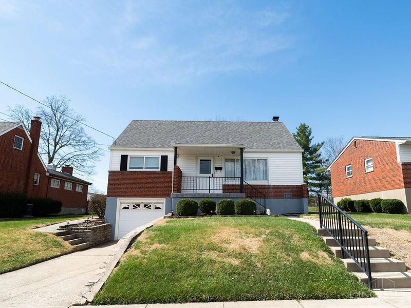 3323 Bellehaven Court, Green Township, OH 45248 Photo 1