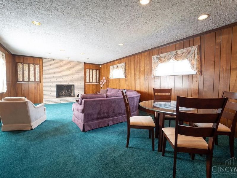 3323 Bellehaven Court, Green Township, OH 45248 Photo 8